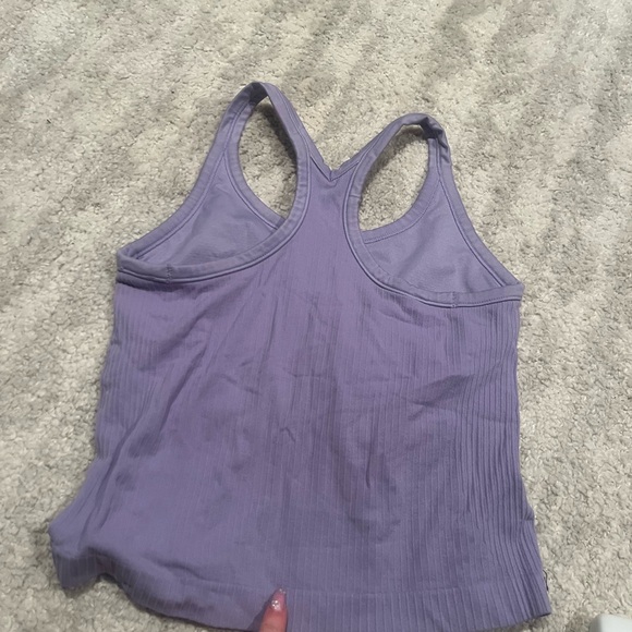 Workout top - Picture 3 of 3